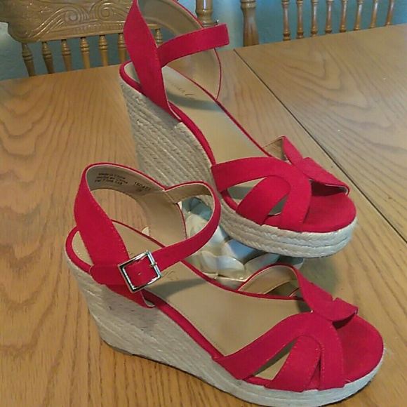 red wedge shoes payless
